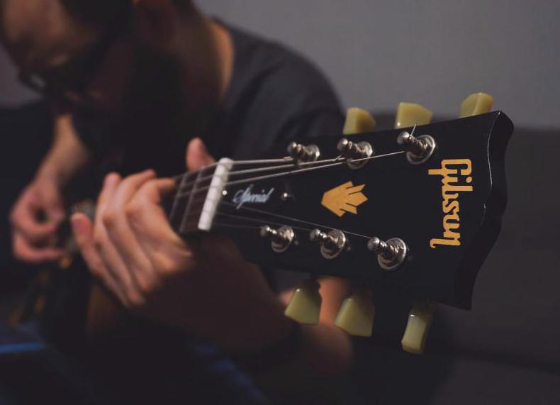 gitara elektryczna gibson